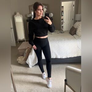 PINK Victoria's Secret Black crop sweatshirt XS